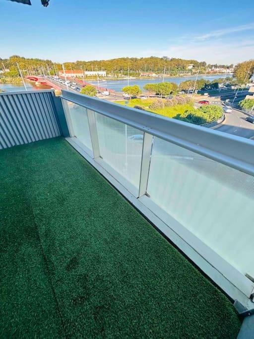 Appartement T2 + Parking Privatif - Centre Ville Bayonne Eksteriør billede